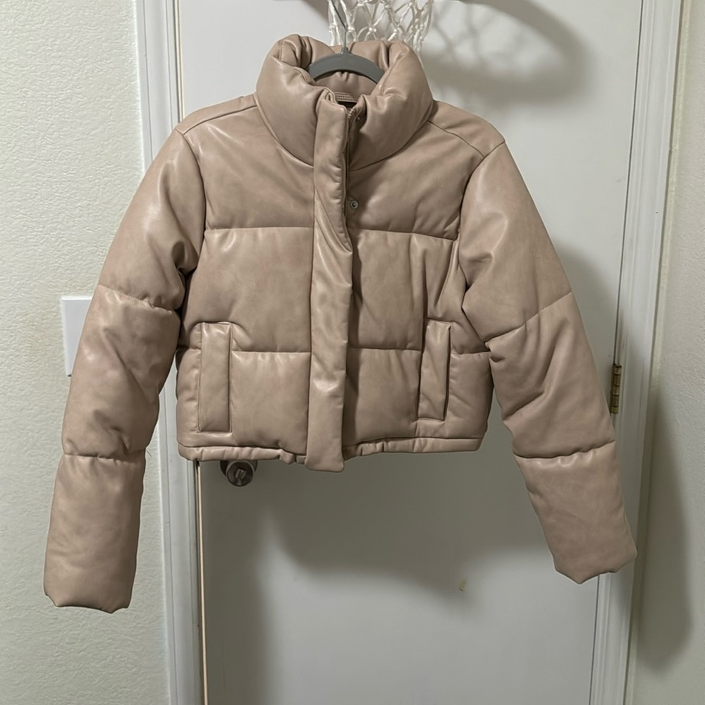 Hollister Beige Puffer Jacket